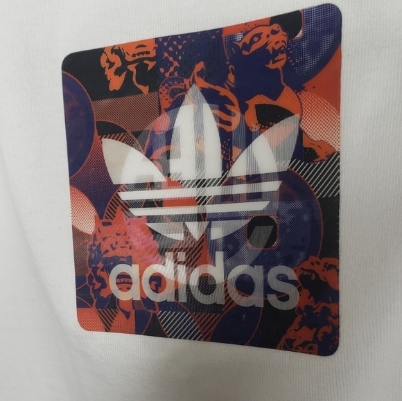 Adidas Originals Men's Lunar New Year Trefoil Graphic Lenticular Tee-Size L - Picture 6 of 9